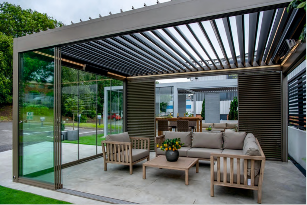 Veranda met Lamellendak van Ce-veranda's uit Apeldoorn